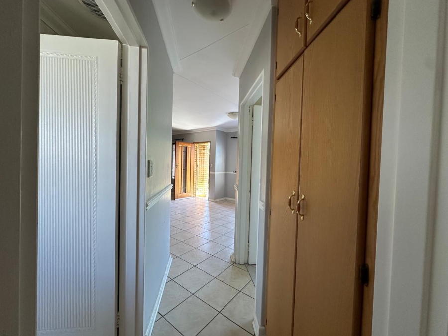 To Let 3 Bedroom Property for Rent in Groenvlei Sh Free State